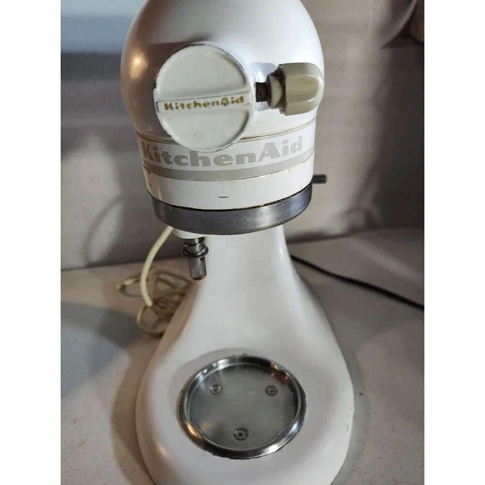 Kitchenaid Heavy Duty Mixer Stand White 5 Qt +Attachments